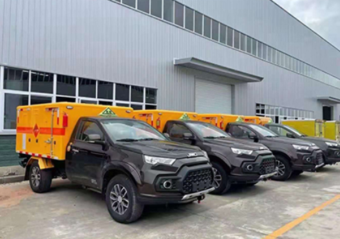 洞头爆破器材运输车-保障安全与效率的关键